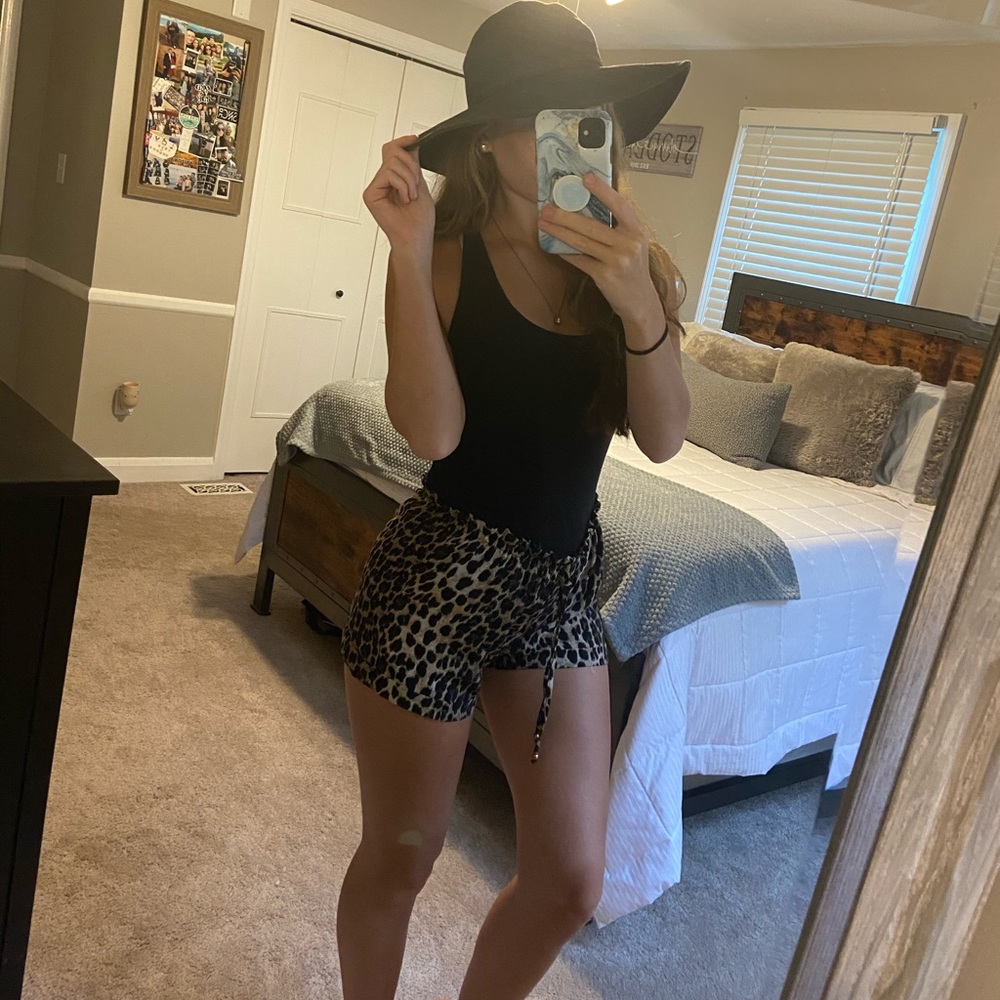 Leopard Stretchy Shorts